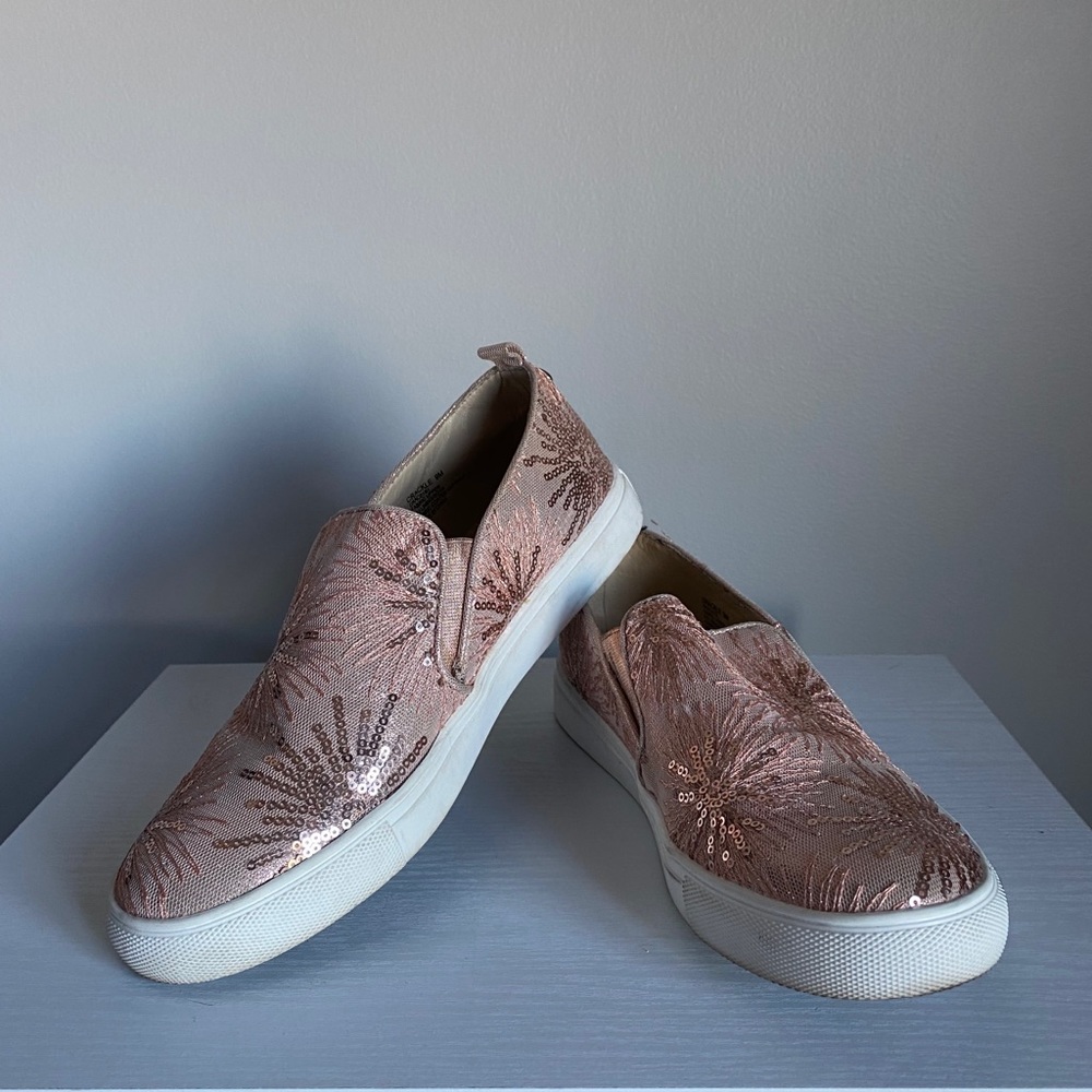 Steve Madden Pink Crackle Slip-ons